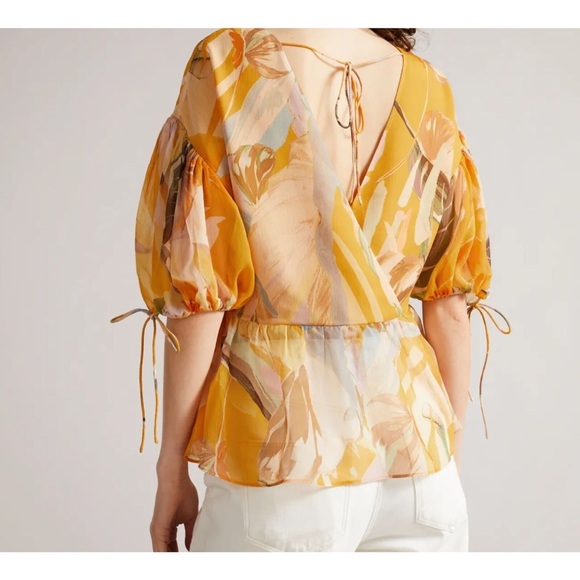Ted Baker Darcila Floral Peplum Top Size 4 (US 10) Yellow Puff Sleeve - Picture 2 of 9